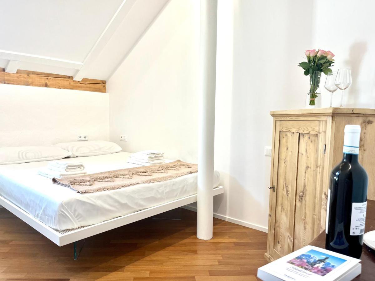 Historic Rooms And Apartments In The City Centre Of Bozen Buitenkant foto